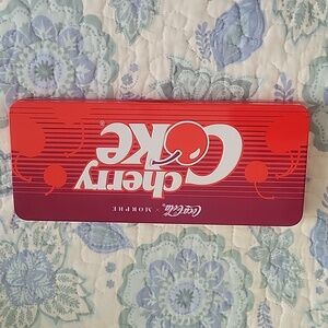 Coca-Cola x Morphe Cherry Coke eyeshadow palette